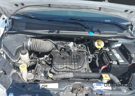 2017 Dodge Grand Caravan Sxt z USA, uszkodzony, nr VIN 2C4RDGCG6HR690349